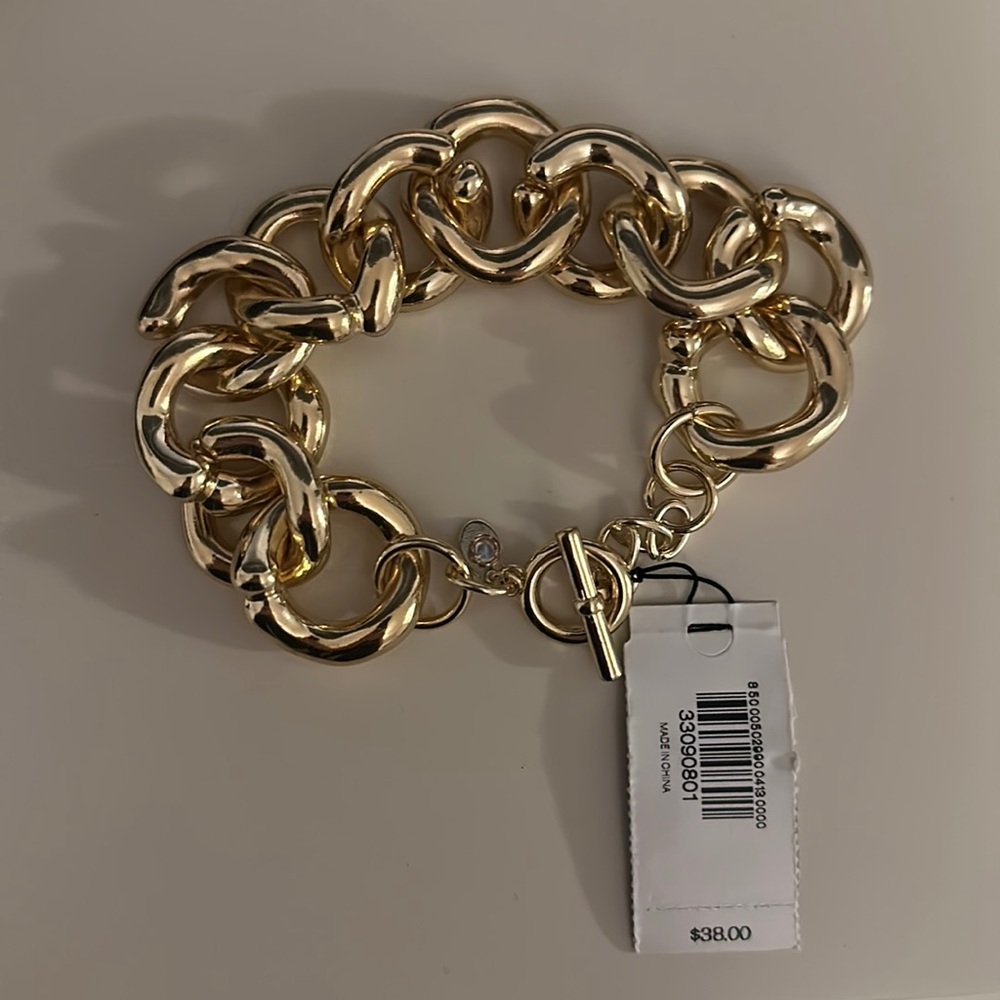 NWT Express Chunky Chain Link Gold Bracelet